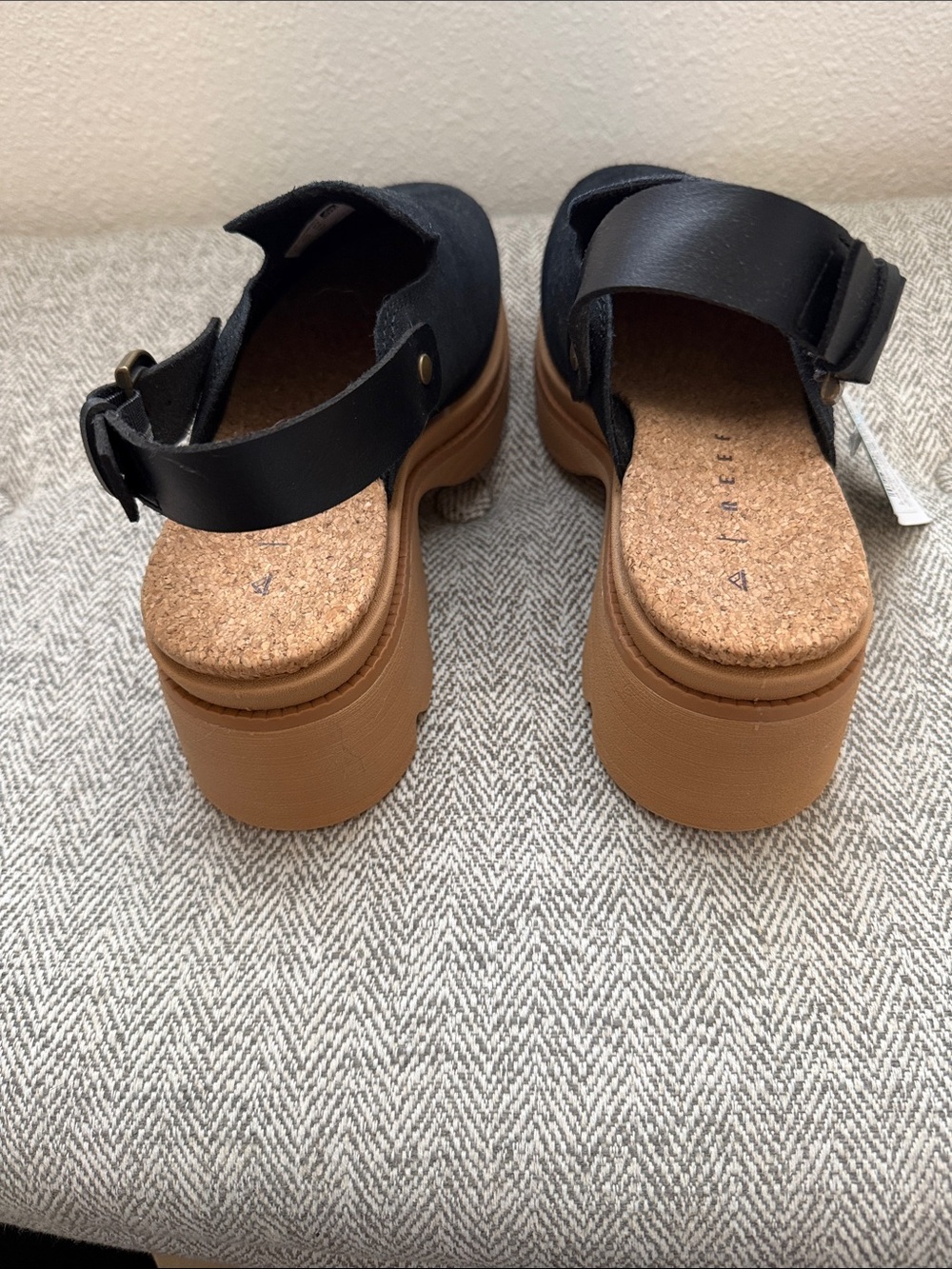 Reef Black Suede Platform Slingback Clog with Tan Sole - Picture 5 of 6